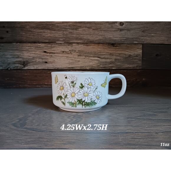 Vtg Daisies Butterfly Wide Mouth Mug - Picture 1 of 5